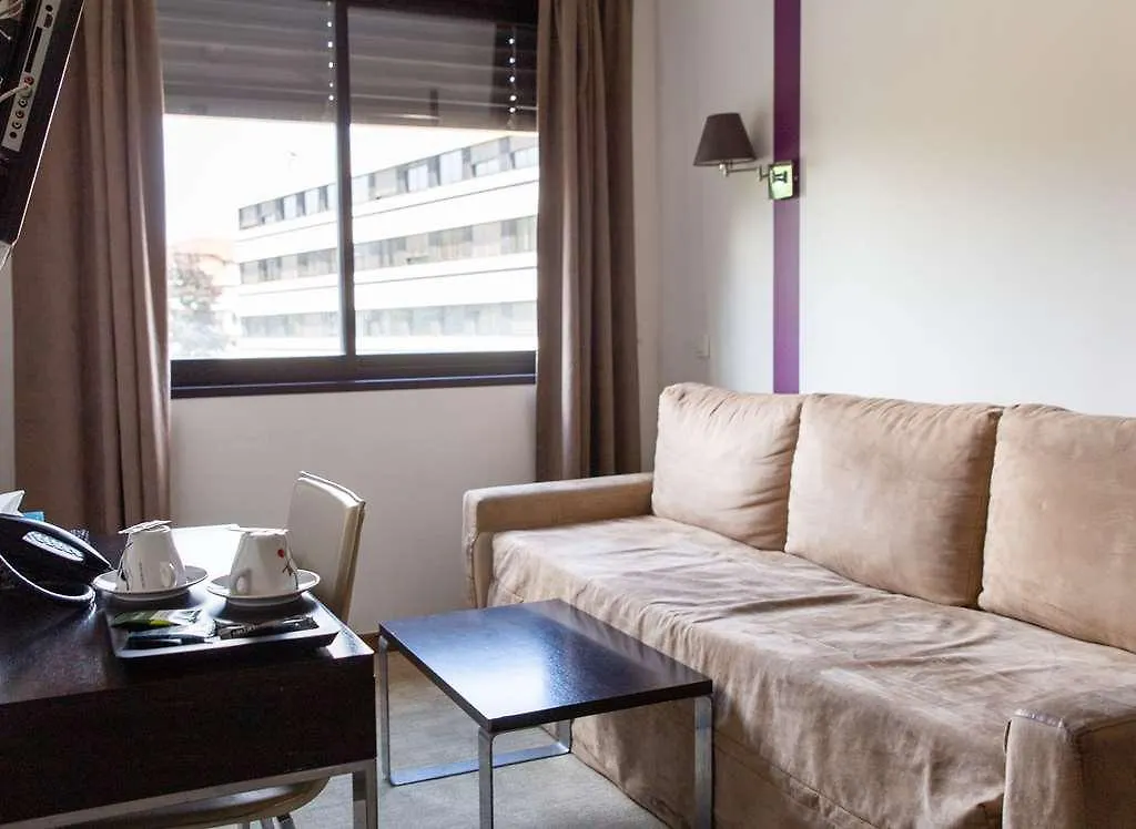 Zenitude Hotel Residences Ferney Voltaire 0*, Ferney-Voltaire France