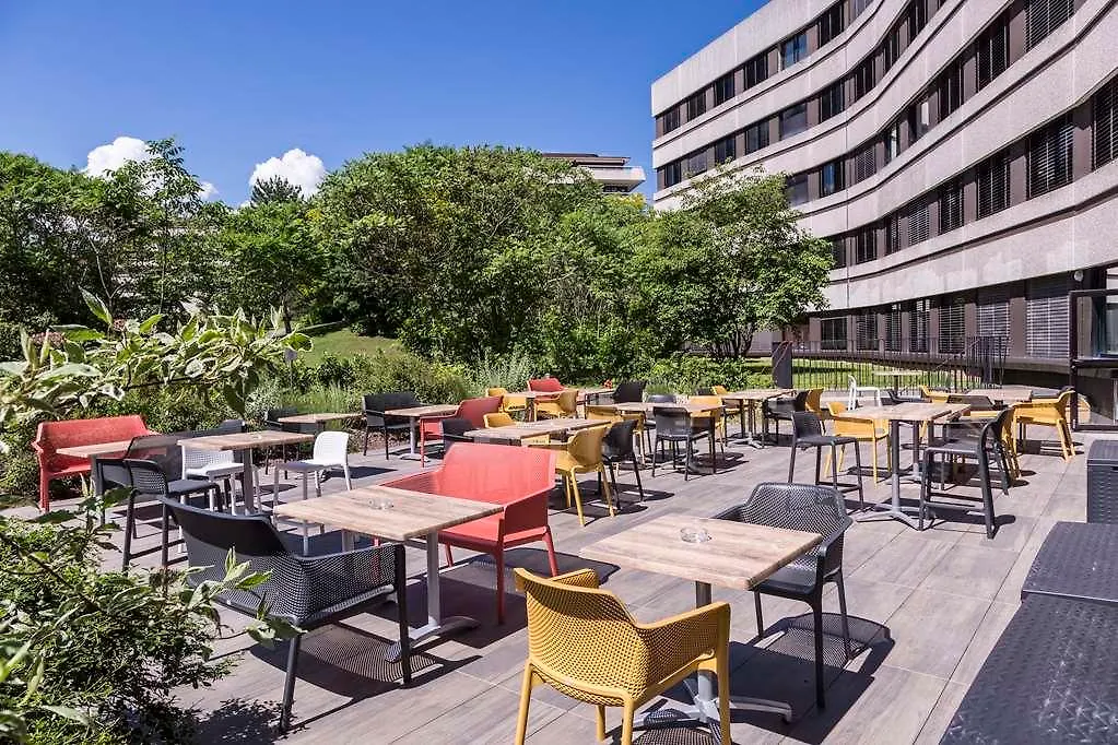 Zenitude Hotel Residences Ferney Voltaire location