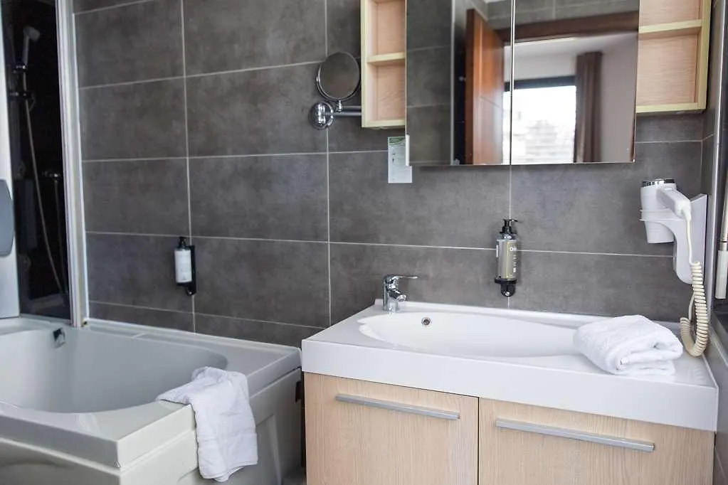 Zenitude Hotel Residences Ferney Voltaire  Ferney-Voltaire